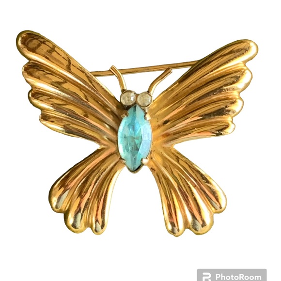 Gold Washed CORO Butterfly Brooch - Picture 1 of 4